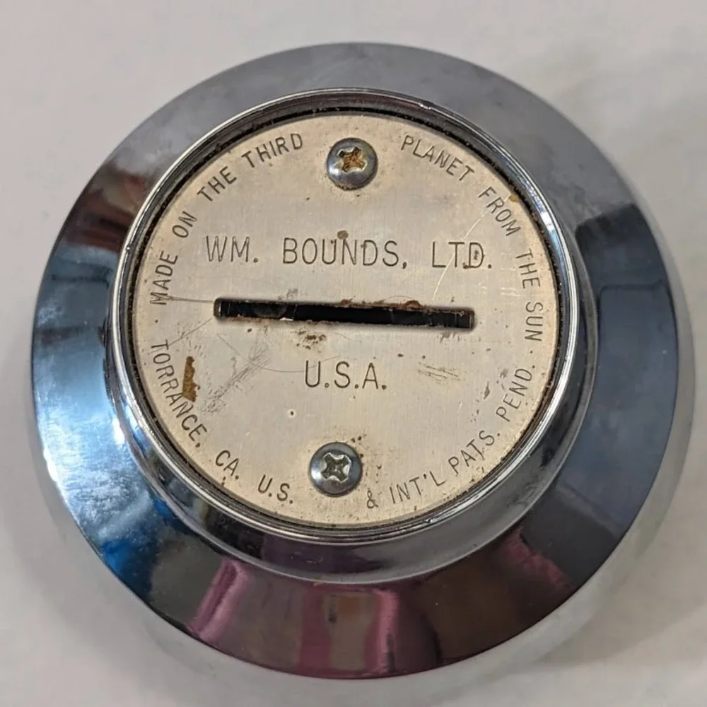 Vintage Wm Bounds Ltd Nutmeg Grinder Chrome Acrylic Hand Crank Spice Mill USA